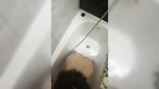 Horny Uzbek Girl Sucks Her Friend in the Bathroom